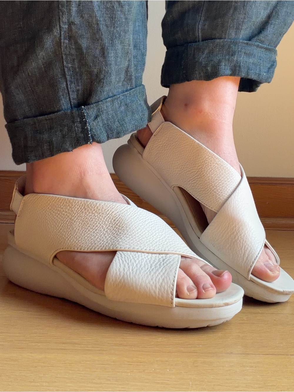 Camper - Balloon Pebbled Leather Slingback Cream Sandals